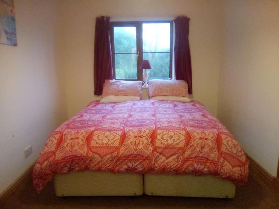 Cottage , Seaside Views, Quiet Beach, Awesome View Pendine Luaran gambar